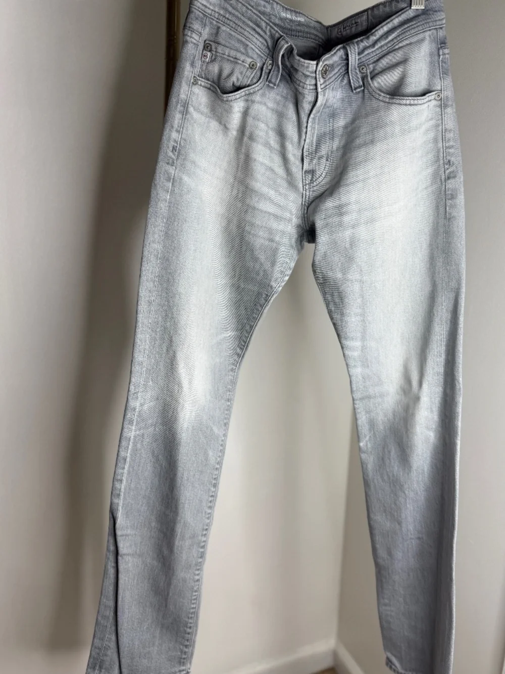 AG Adriano Goldschmied Light Wash Denim Size 32 | Capsule‎ Wardrobe Essential